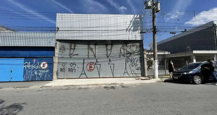 GA5062 - Alugar galpão em Osasco com 275 metros de terreno, 280 metros de área construída, 250 metros de área fabril, 30 metros de escritório e apoio.