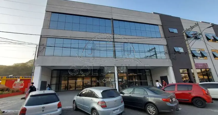 GA5437 - Alugo este prédio comercial em Barueri com 500 metros de terreno, 1.500 metros de área construída divididos em 3 pavimentos.