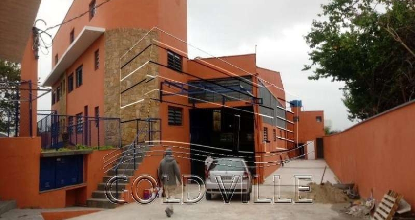 GA4320 - Vendo galpão em Barueri com 1.050 metros de terreno, 1.000 metros de galpão, 300 metros fabril, 700 metros de escritório e apoio