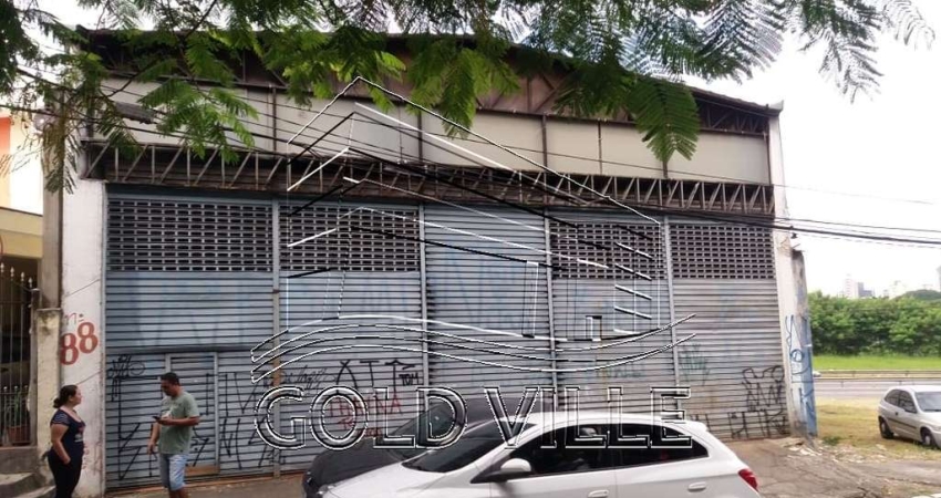 GA3271 - Alugo ou vendo este galpão em Osasco com 234 metros de terreno, 234 metros de área construída, 200 metros de área fabril, 34 metros de escrit