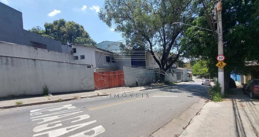 GA1450 - vendo este galpão em São Paulo divisa com Osasco ao lado da Rodovia Raposo Tavares com 1.054 metros de terreno, 700 metros de área c
