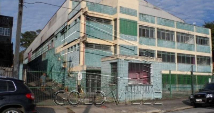 GA1119 - vendo este galpão em Barueri com 2.500 metros de terreno, 2.200 metros de área construída, 1.800 metros de área fabril
