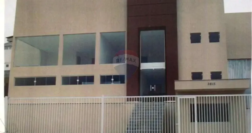 Galpão Comercial em Arujá - 1778m² e 4 Vagas