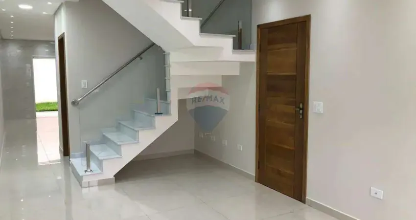CASA À VENDA, 3 SUÍTES, BAIRRO CENTER VILLE em ARUJÁ SP.