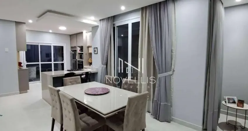 Casa com 3 dormitórios à venda no Jardim das Indústrias em SJCampos