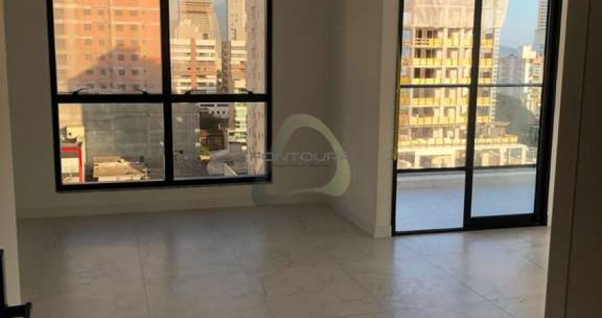 Apartamento com 3 quartos à venda na Rua 246, 596, Meia Praia, Itapema