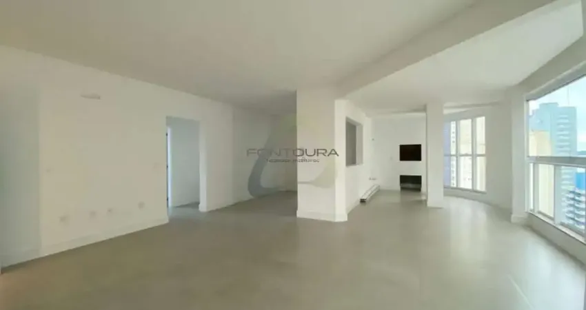 Apartamento com 3 quartos à venda na Rua 296, 238, Meia Praia, Itapema