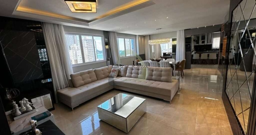 Apartamento com 4 quartos à venda na Rua 260, 155, Meia Praia, Itapema