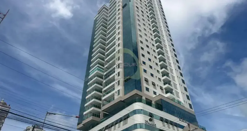 Apartamento à venda na Rua 1208, 35, Meia Praia, Itapema