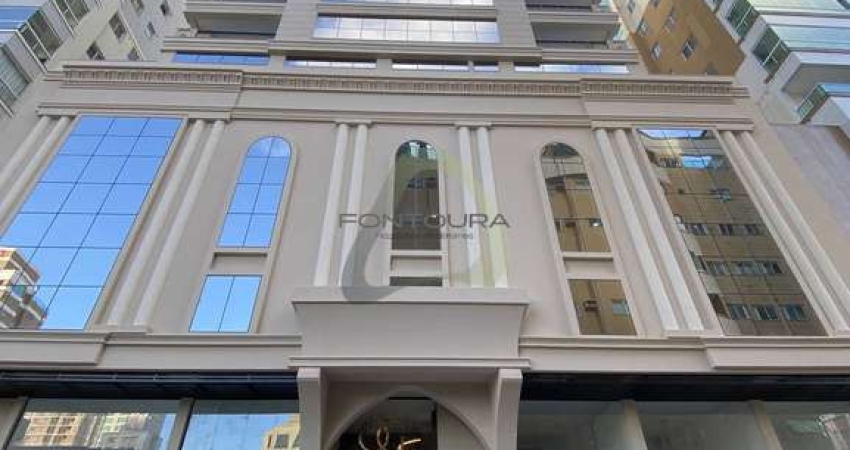 Apartamento com 3 quartos à venda na Rua 306, 158, Meia Praia, Itapema