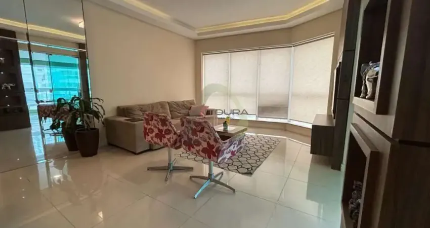 Apartamento com 4 quartos à venda na Rua 303, 153, Meia Praia, Itapema