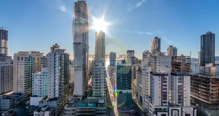 Apartamento com 3 quartos à venda na Rua 298, 354, Meia Praia, Itapema