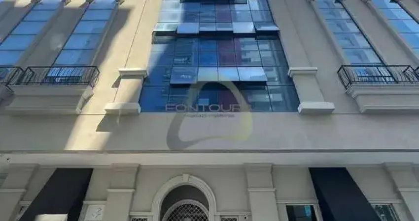 Apartamento com 3 quartos à venda na Rua 207, 93, Meia Praia, Itapema