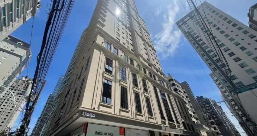 Apartamento com 4 quartos à venda na Rua 236, 25, Meia Praia, Itapema