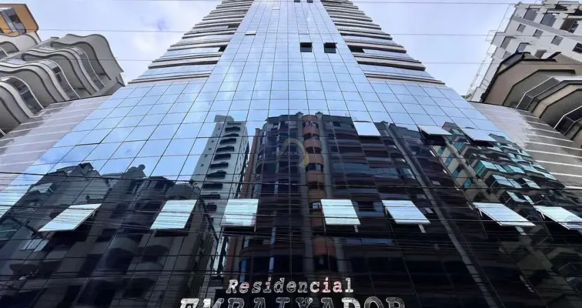 Apartamento com 3 quartos à venda na Rua 252, 107, Meia Praia, Itapema