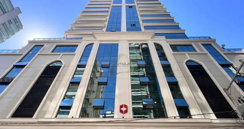 Apartamento com 3 quartos à venda na Rua 207, 206, Meia Praia, Itapema