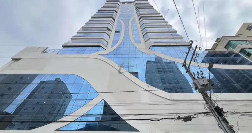 Apartamento com 4 quartos à venda na Rua 220, 348, Meia Praia, Itapema