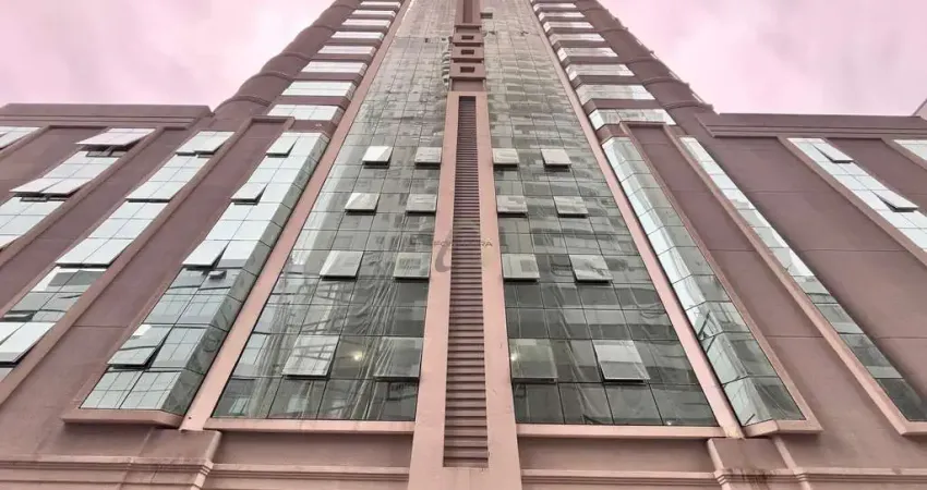 Apartamento com 3 quartos à venda na Rua 296, 238, Meia Praia, Itapema