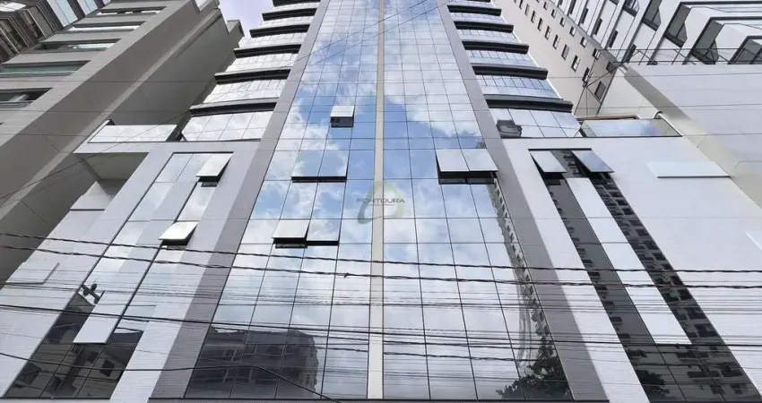 Apartamento com 3 quartos à venda na Rua 315, 396, Meia Praia, Itapema