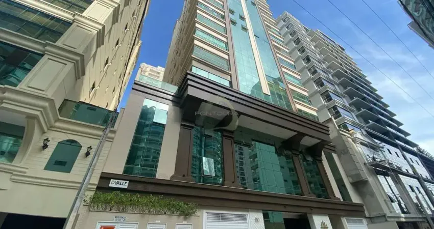 Apartamento com 4 quartos à venda na Rua 317, 110, Meia Praia, Itapema