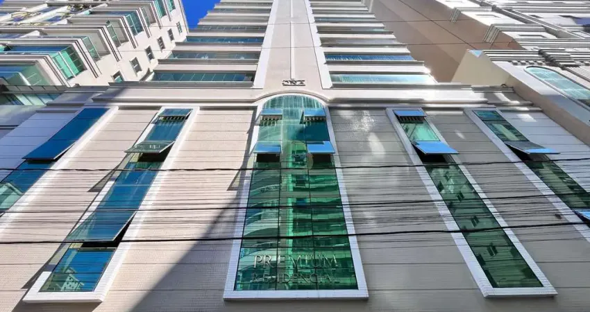 Apartamento com 3 quartos à venda na Rua 292, 111, Meia Praia, Itapema