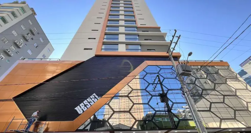 Apartamento com 3 quartos à venda na Rua 303, 334, Meia Praia, Itapema