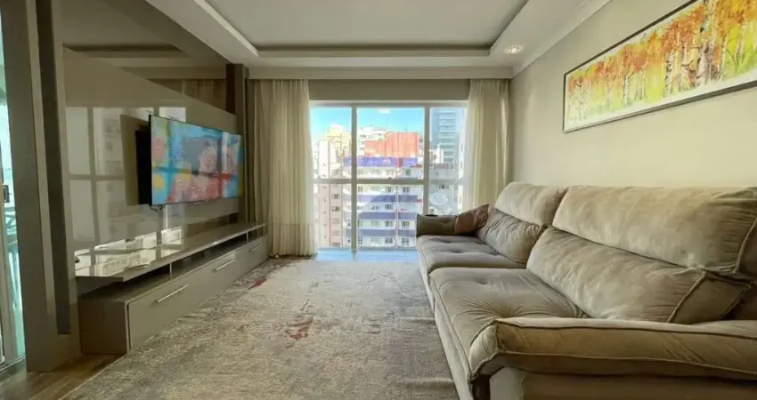 Apartamento com 3 quartos para alugar na Rua 280, 203, Meia Praia, Itapema