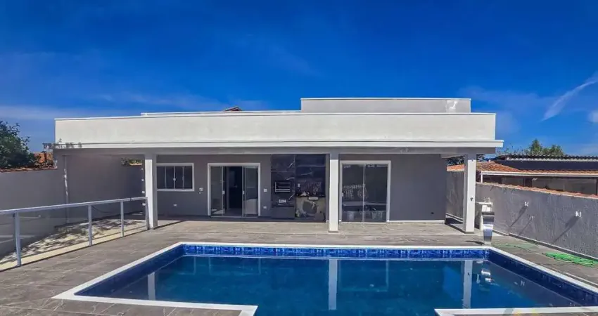 Casa estilo chácara com piscina e vista em mairinque – acesso fácil pela castelo