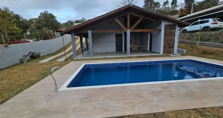 Chácara 1000m²  com piscina e vista em mairinque – acesso fácil pela castelo - cód. ch560