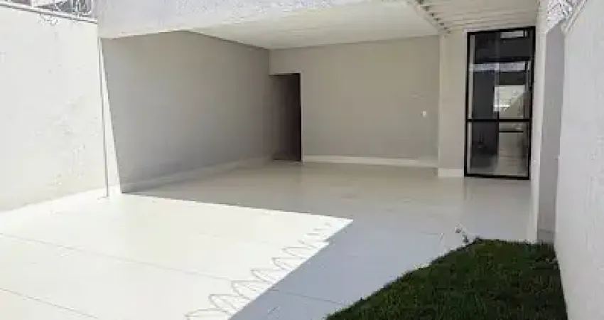 Sobrado 3 Suítes 179 m² com Piscina | Setor Moinho dos Ventos - Goiânia