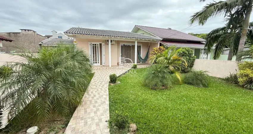 Casa com 3 quartos à venda na Travessa Canela, 37, Arroio Grande, Santa Cruz do Sul