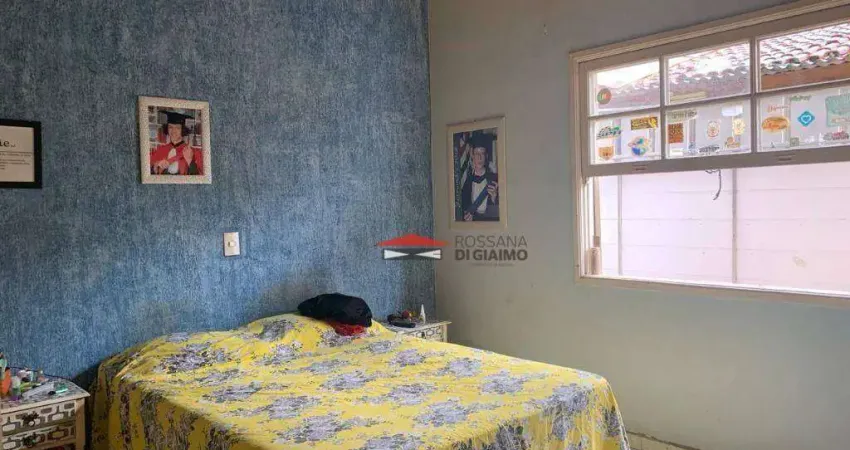Casa com 3 dormitórios à venda, 250 m² por R$ 900.000,00 - Indaiá - Caraguatatuba/SP