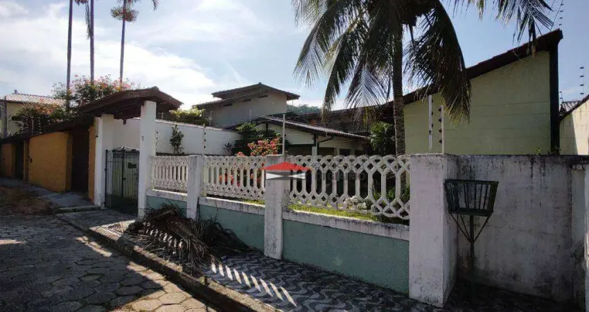 Casa à venda, 200 m² por R$ 700.000,00 - Sumaré - Caraguatatuba/SP