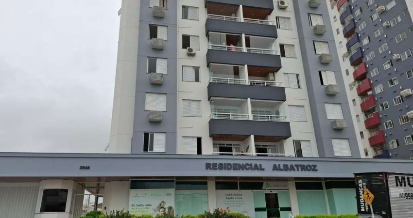 Apartamento 3 dormitórios no centro/Palhoça