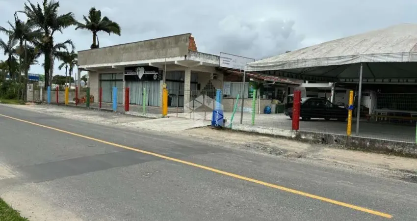 PREDIO COMERCIAL NA PRAIA DE UBATUBA- SÃO FRANCISCO DO SUL- SC | COM 360M²