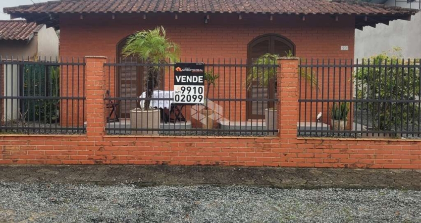 Vende-se casa em excelente localização no bairro Ubatuba | São Francisco do Sul/SC