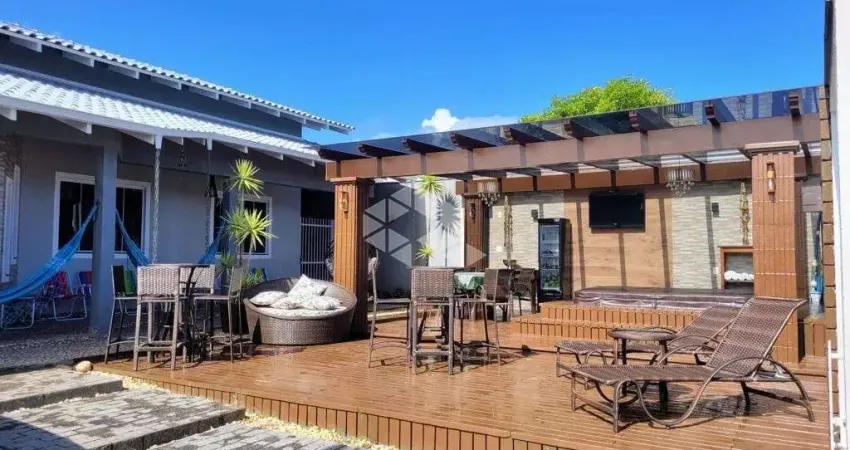 Casa Térrea à Venda na Rua Campo Alegre - Espaço, Conforto e Lazer em Localização Privilegiada
