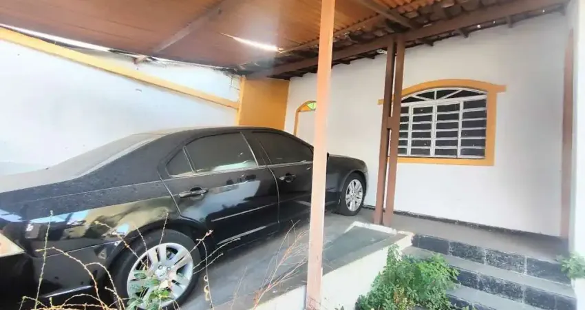 Casa à venda na Rua Geraldo Menezes Soares, Sagrada Família, Belo Horizonte