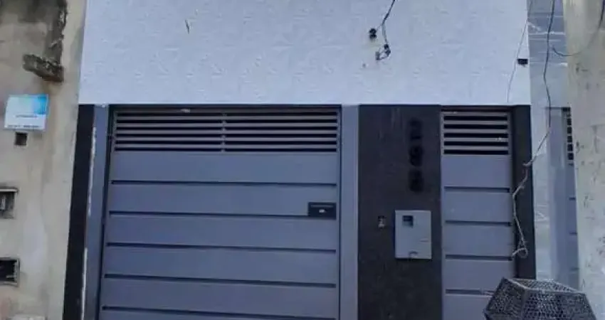 Casa 3 dormitórios para Venda em Governador Valadares, Vila Rica, 3 dormitórios, 1 suíte, 1 banheiro, 4 vagas