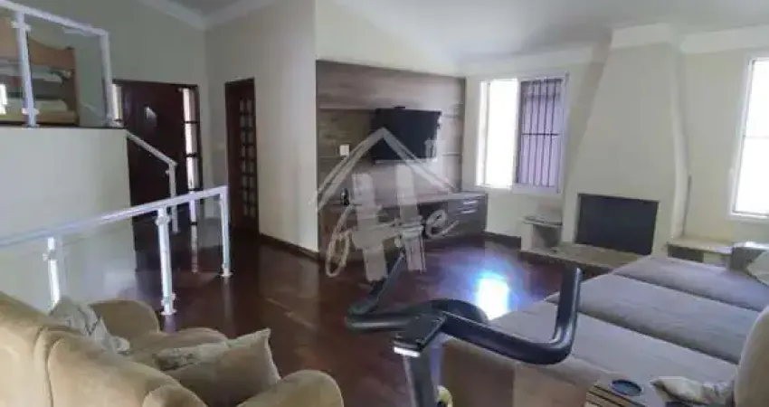 Ótima casa a venda 293m com piscina, próximo a av nove de julho.