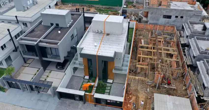 Casa para Venda em Florianópolis, Ingleses do Rio Vermelho, 3 dormitórios, 3 suítes, 4 banheiros, 2 vagas