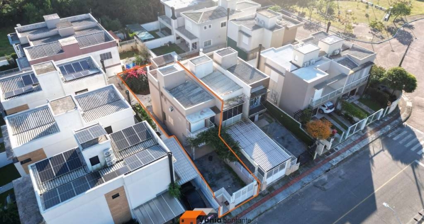 Casa para Venda em Florianópolis, São João do Rio Vermelho, 2 dormitórios, 2 suítes, 3 banheiros, 2 vagas