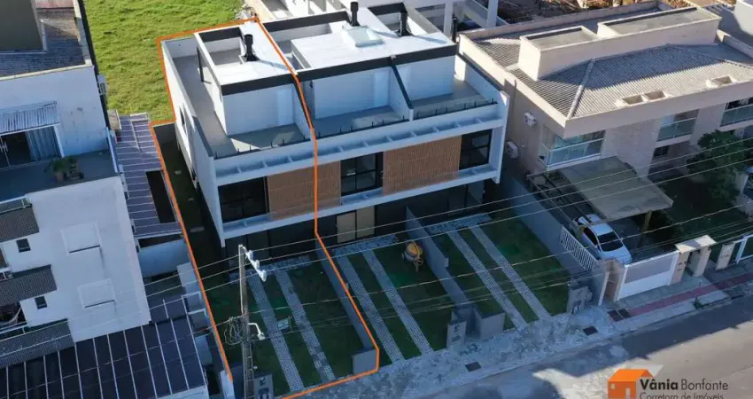 Casa para Venda em Florianópolis, Ingleses do Rio Vermelho, 3 dormitórios, 3 suítes, 5 banheiros, 2 vagas