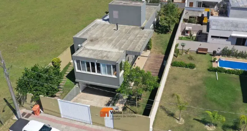 Casa para Venda em Florianópolis, São João do Rio Vermelho, 4 dormitórios, 2 suítes, 3 banheiros, 4 vagas