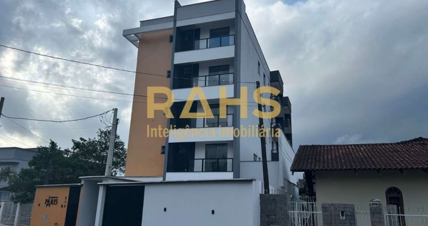 Apartamento 2 dormitórios com vaga coberta  no Saguaçu, elevador, salão de festas