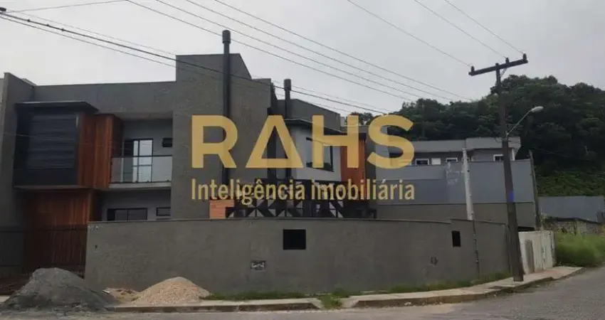 Casa com 3 quartos à venda na Rua São Paulo, 4371, Petrópolis, Joinville