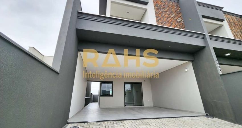 Casa Geminada à venda no Bairro Iririú em Joinville/SC.