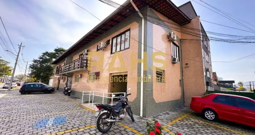 Sala comercial com 4 salas à venda na R. Mal. Floriano, 137, América, Joinville