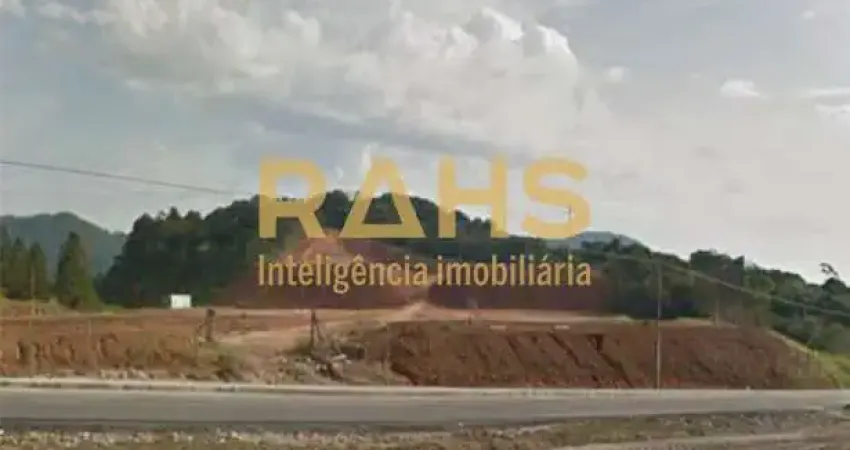 Terreno de 60.000 m² na BR 101 com 127,85 m de frente