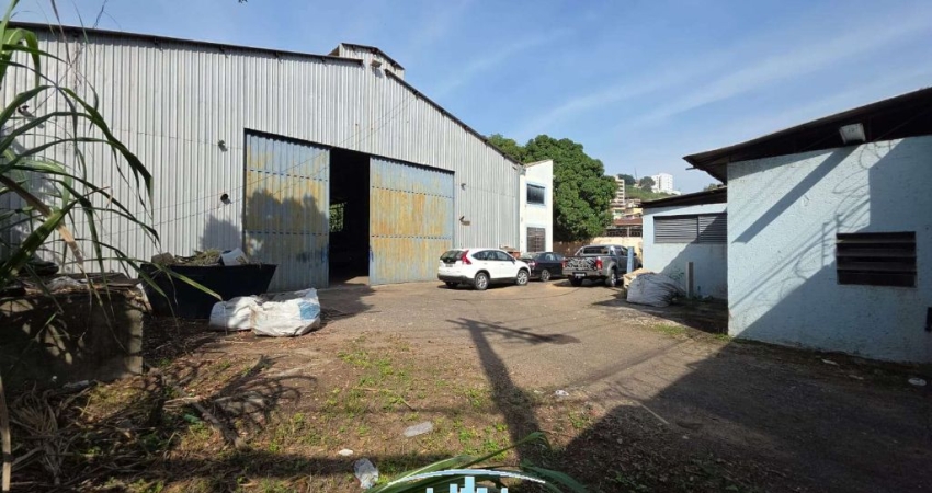 Código 4498 -   Aluga galpão no bairro Iguaçu, com aproximadamente 1870m²